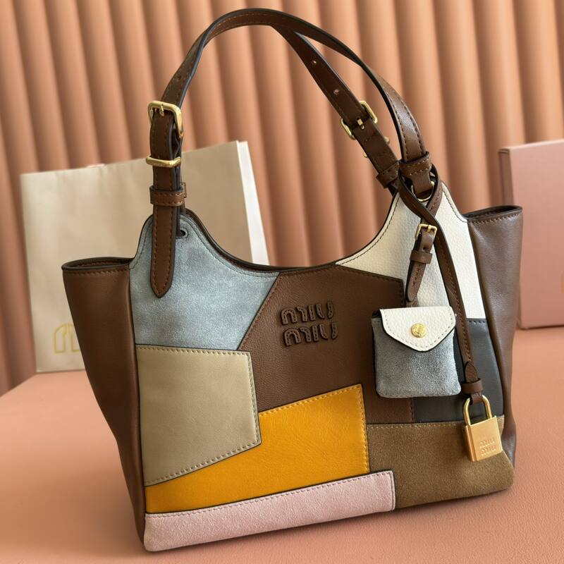 Miu Miu 25x18x10cm shoulder bag — Top Quality Replica