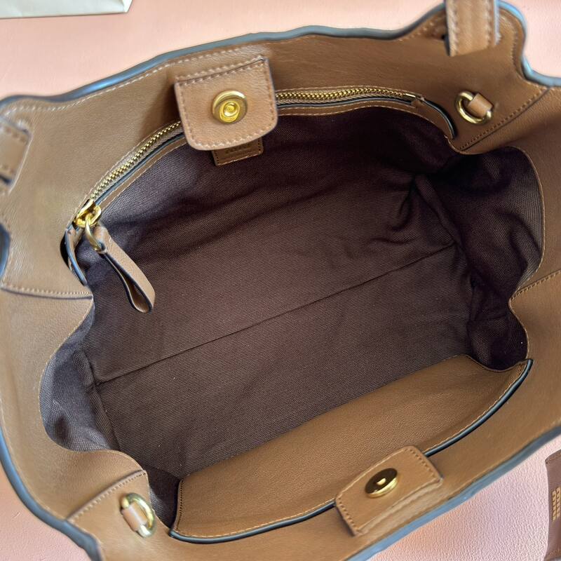 Miu Miu 25x18x10cm shoulder bag — Top Quality Replica
