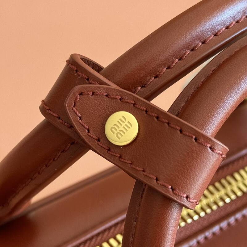 Miu Miu Brown 25x18x10cm shoulder bag — AAA Quality Replica