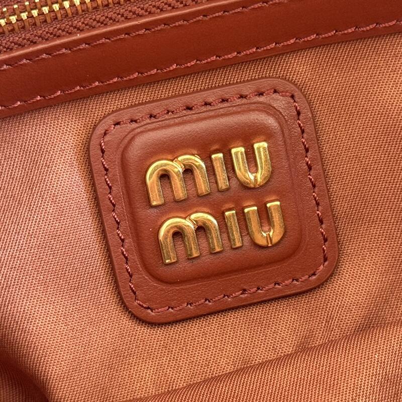 Miu Miu Brown 25x18x10cm shoulder bag — AAA Quality Replica