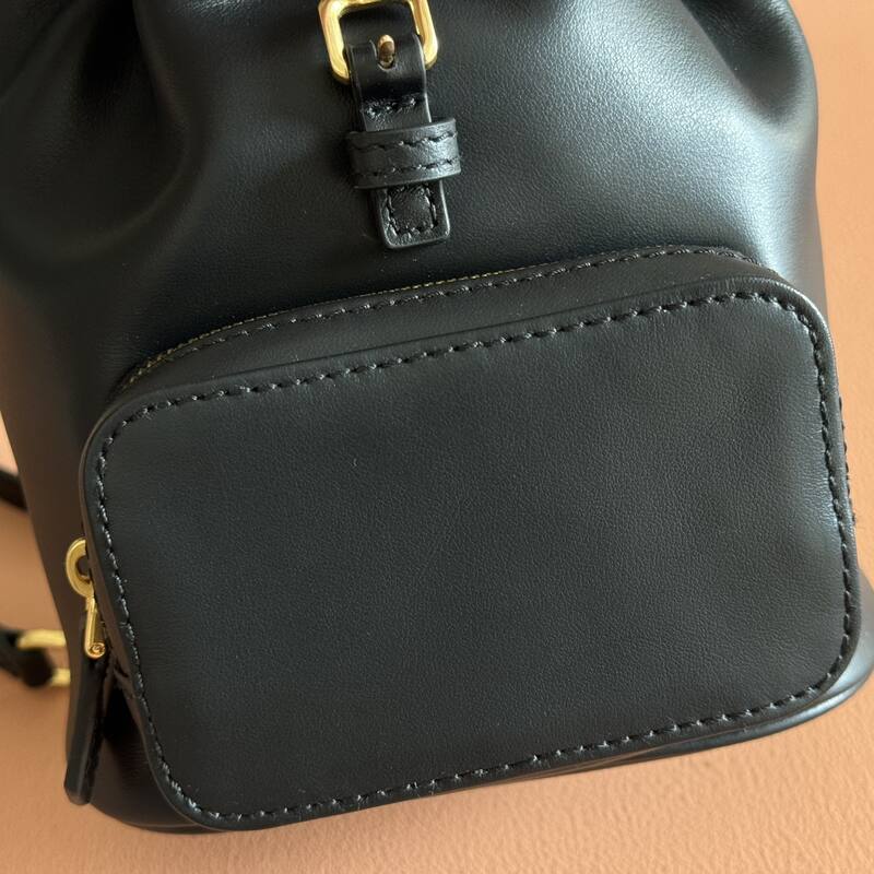 Miu Miu Black shoulder bag — Premium Replica