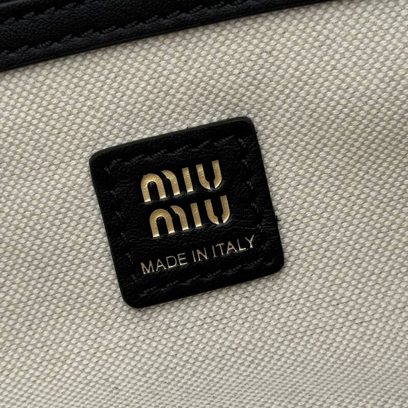 Miu Miu Black shoulder bag — Top Quality Replica