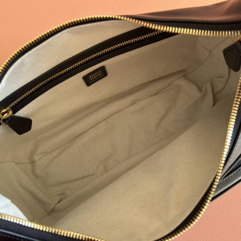Miu Miu Black shoulder bag — Top Quality Replica