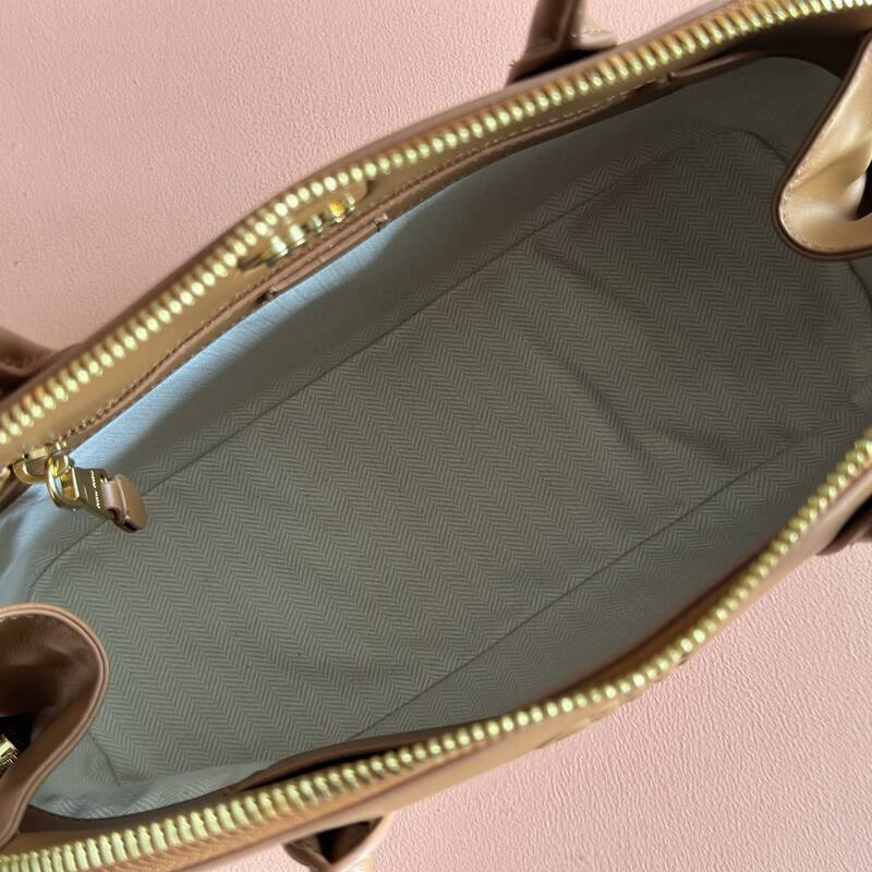 Miu Miu Brown shoulder bag — 1:1 Replica