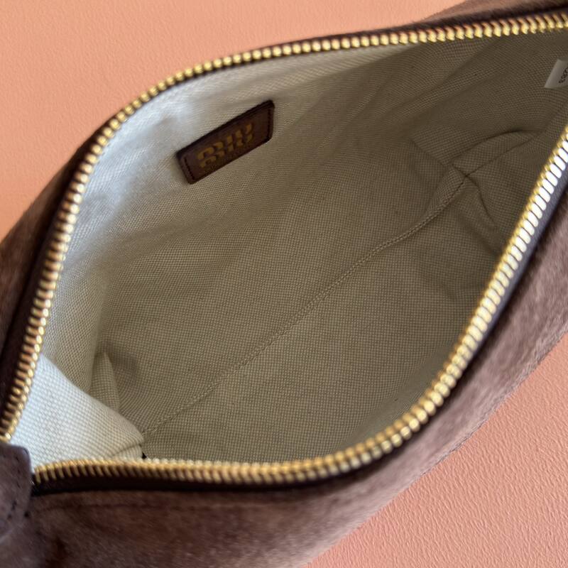 Miu Miu Brown 25x18x10cm shoulder bag — AAA Quality Replica
