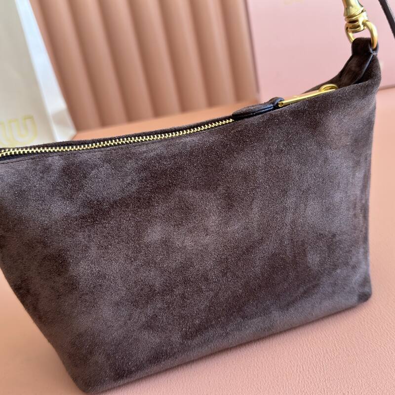 Miu Miu Brown 25x18x10cm shoulder bag — AAA Quality Replica