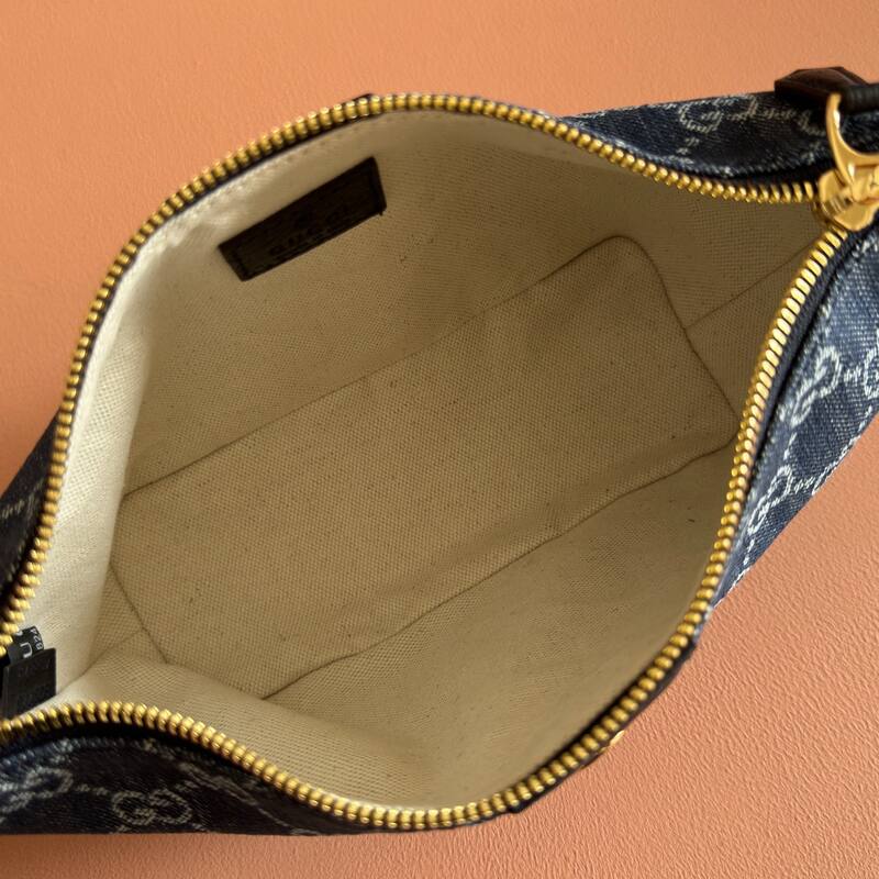 Gucci Blue denim GG with Web stripe shoulder — Premium Replica