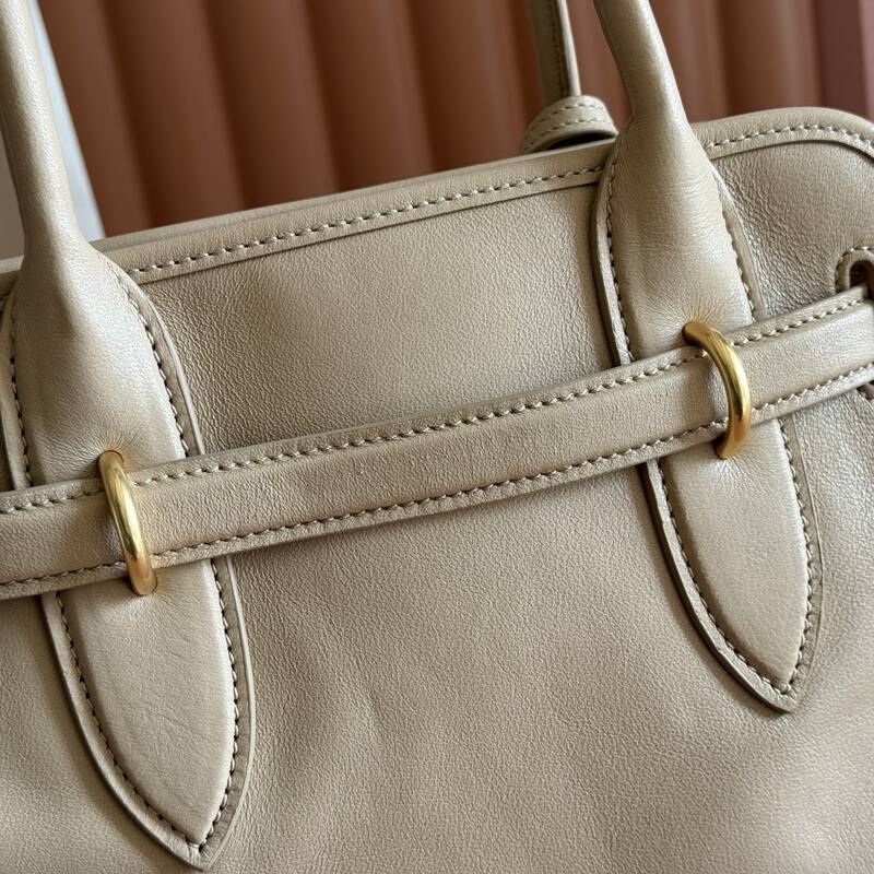 Miu Miu Beige shoulder bag — AAA Quality Replica