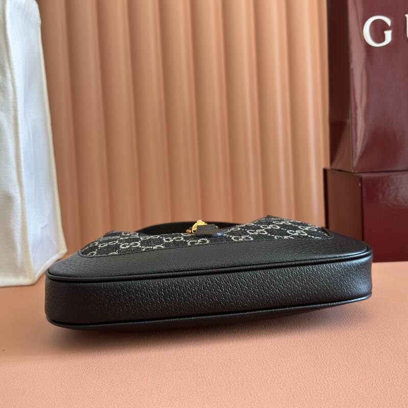Gucci Black GG canvas shoulder — Premium Replica