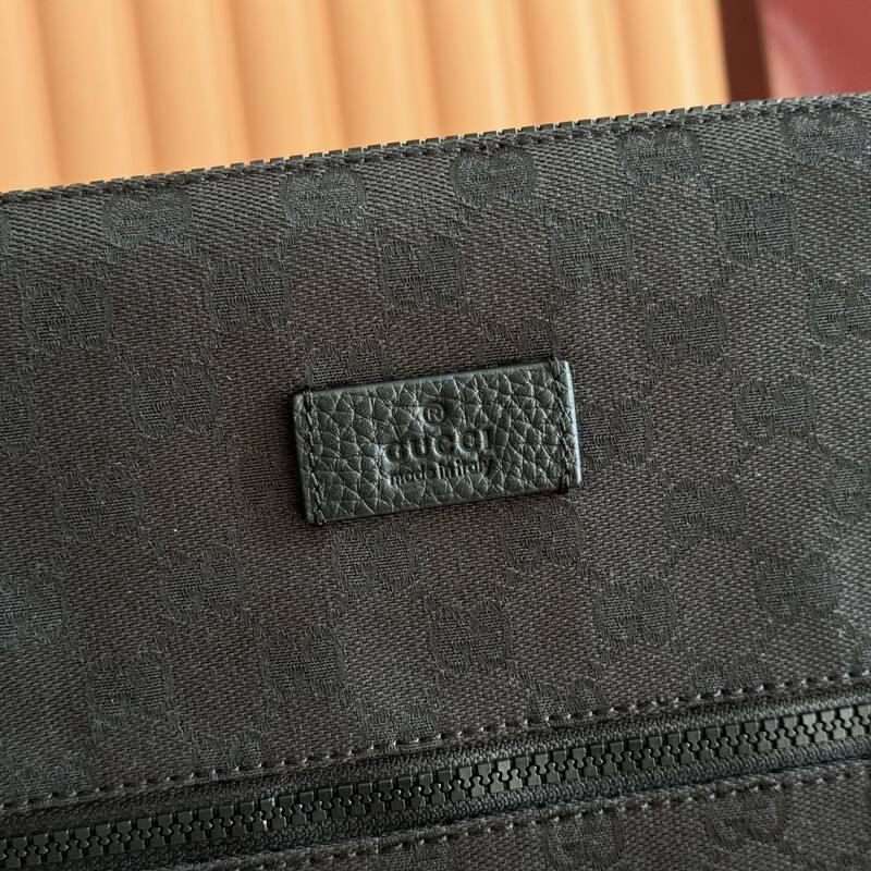Gucci Black GG Supreme crossbody — 1:1 Replica