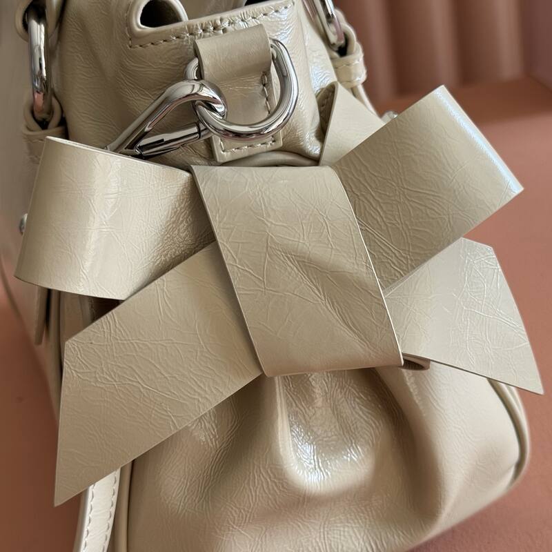 Miu Miu Beige shoulder bag — 1:1 Replica