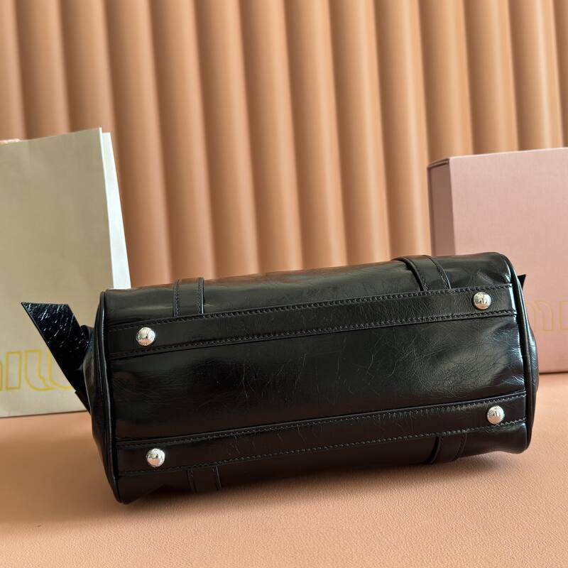 Miu Miu Black shoulder bag — 1:1 Replica