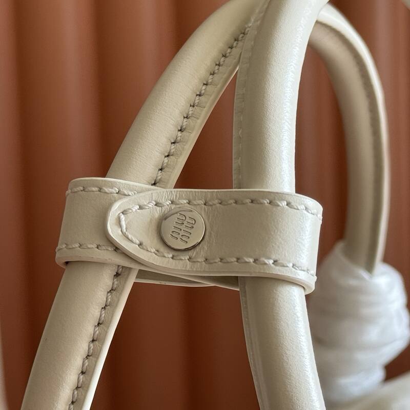 Miu Miu White shoulder bag — AAA Quality Replica