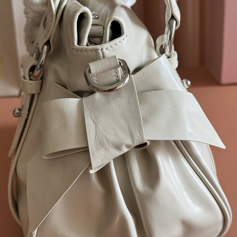 Miu Miu White shoulder bag — AAA Quality Replica