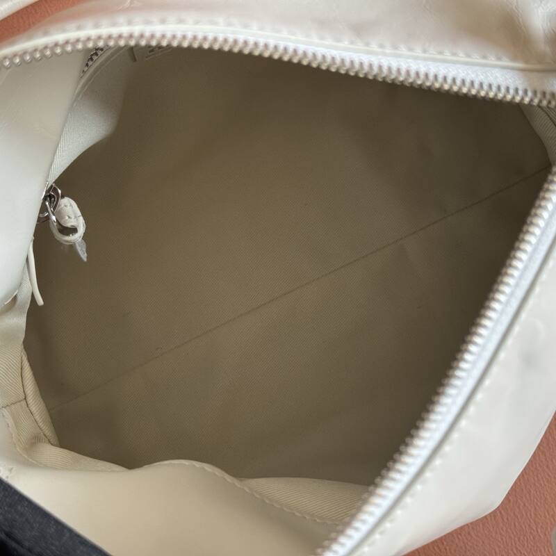 Miu Miu White shoulder bag — AAA Quality Replica