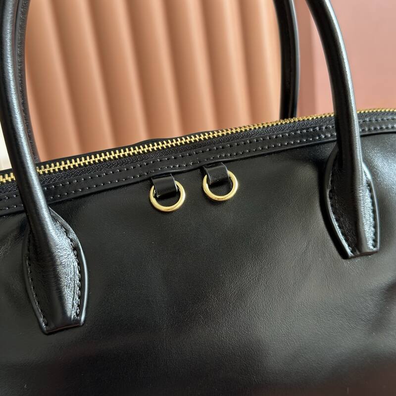Miu Miu Black shoulder bag — Premium Replica