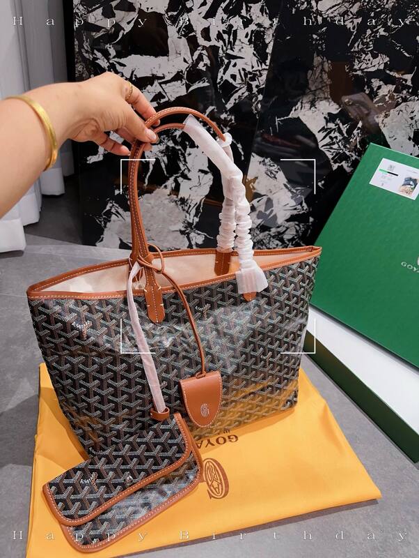 Goyard Grey shoulder bag — AAA Quality Replica
