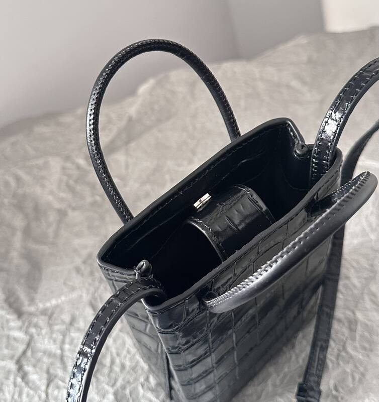 Balenciaga Black shoulder bag — Top Quality Replica
