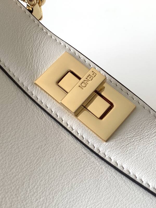 Fendi Peekaboo White 33x22x14cm shoulder bag — Premium Replica