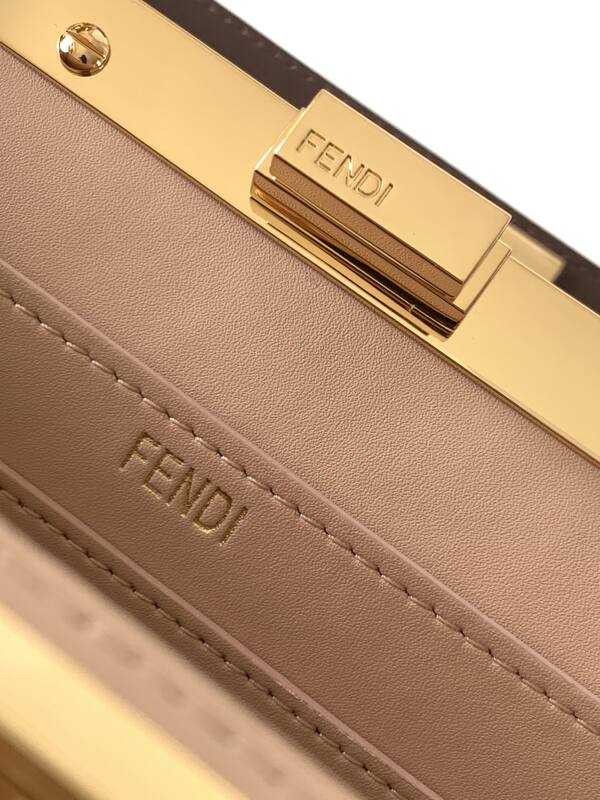 Fendi Peekaboo White 33x22x14cm shoulder bag — Premium Replica
