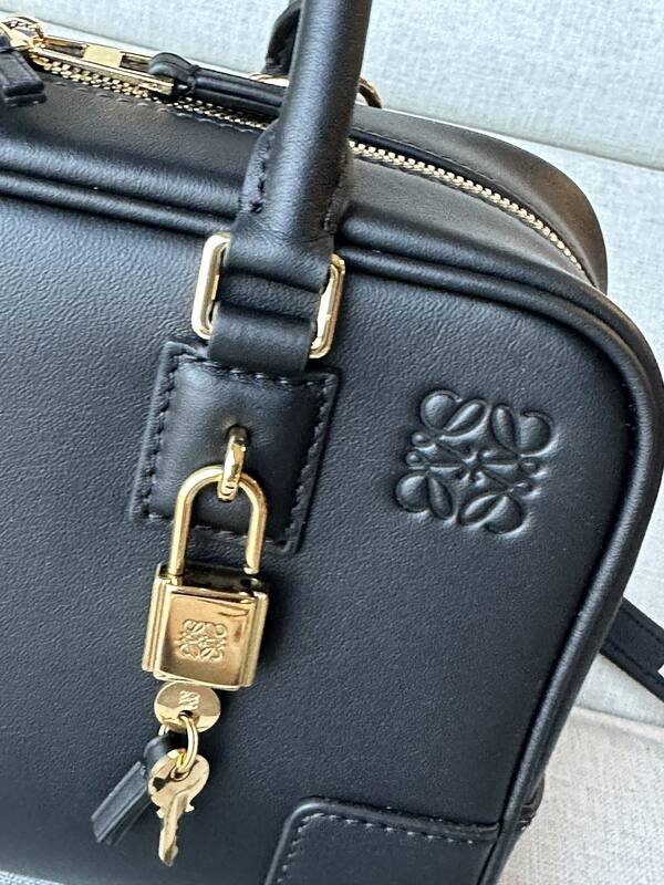 Loewe Black shoulder bag — Premium Replica