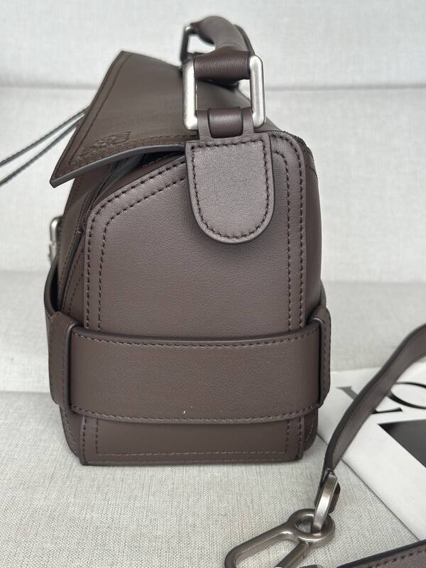 Loewe Brown 25x18x10cm shoulder bag — AAA Quality Replica