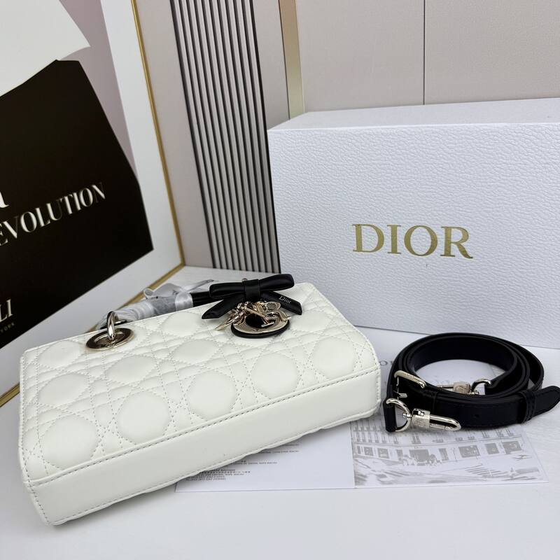 Dior Lady D-Joy White shoulder — AAA Quality Replica