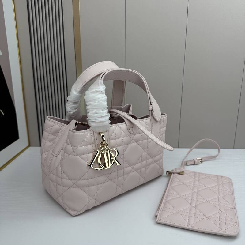 Dior Toujours Pink tote — Premium Replica