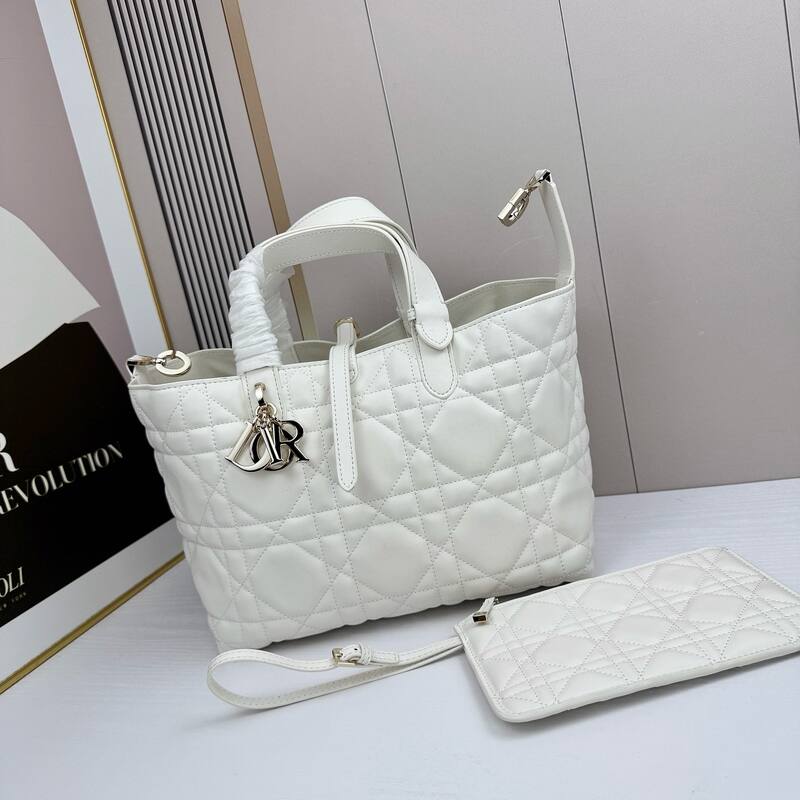Dior Toujours White tote — Premium Replica