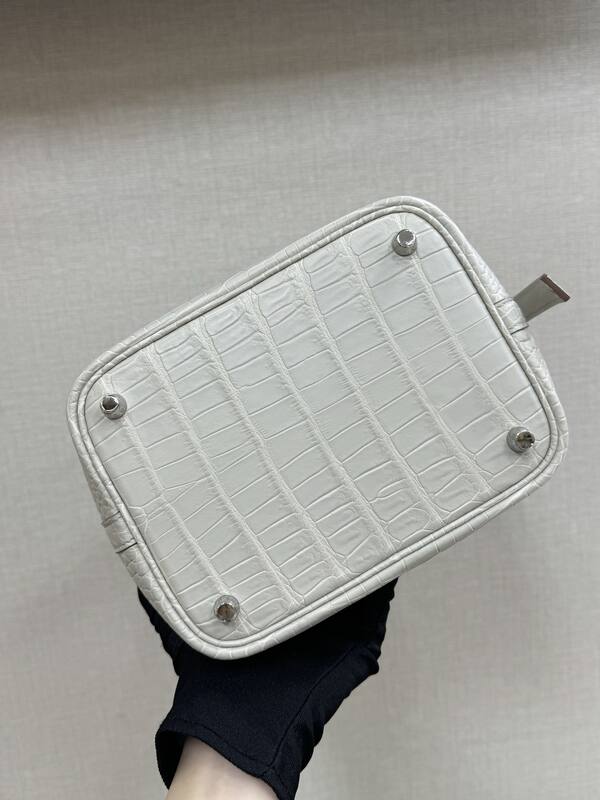 Hermes Picotin Lock White Crocodile everyday — Top Quality Replica