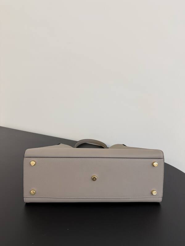Fendi shoulder bag — AAA Quality Replica