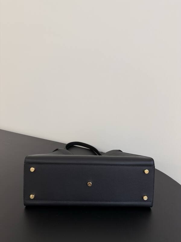 Fendi shoulder bag — Top Quality Replica