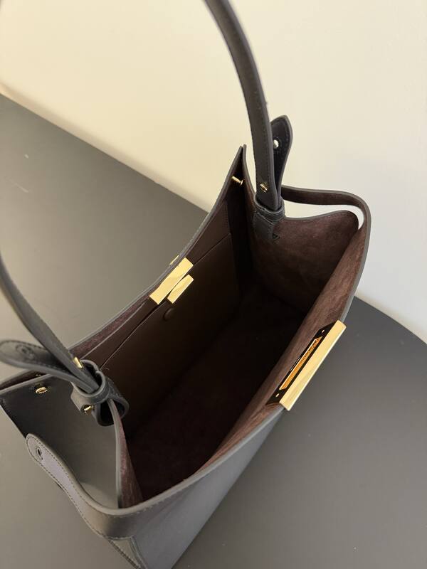 Fendi shoulder bag — Top Quality Replica