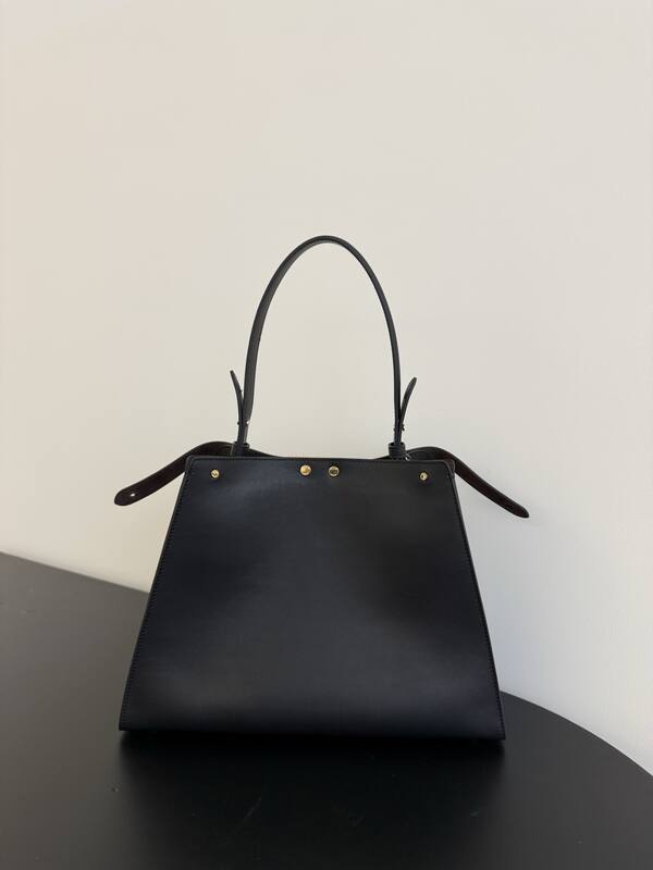 Fendi shoulder bag — Top Quality Replica
