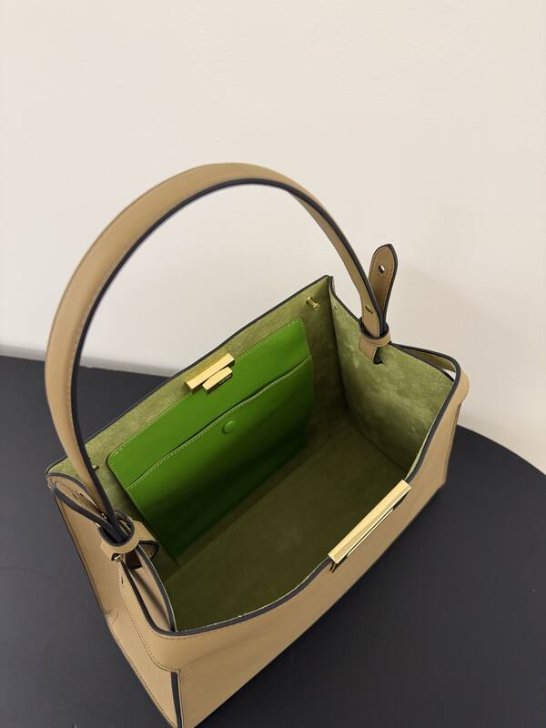 Fendi shoulder bag — 1:1 Replica