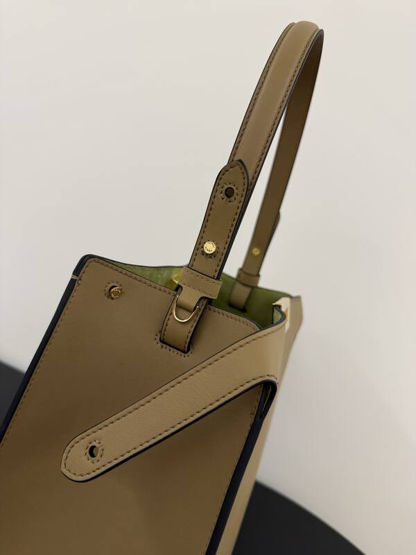 Fendi shoulder bag — 1:1 Replica
