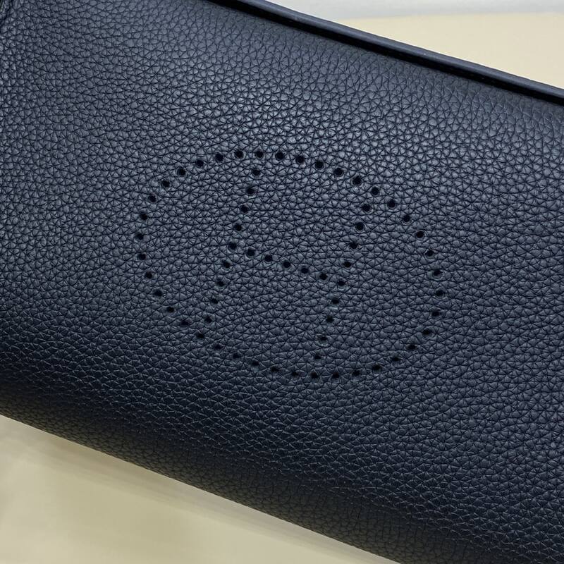 Hermes Evelyne Black leather crossbody — AAA Quality Replica