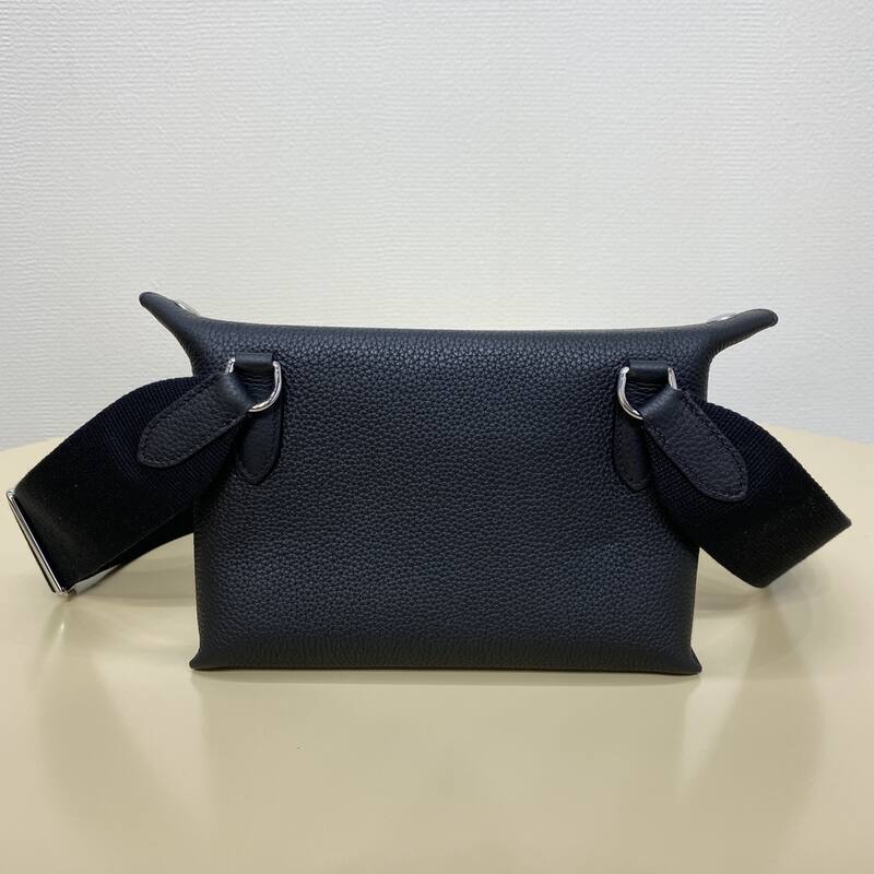 Hermes Evelyne Black leather crossbody — AAA Quality Replica