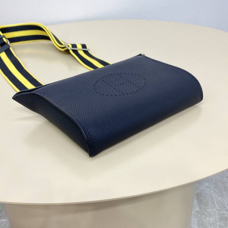Hermes Videpoches Black crossbody — Premium Replica