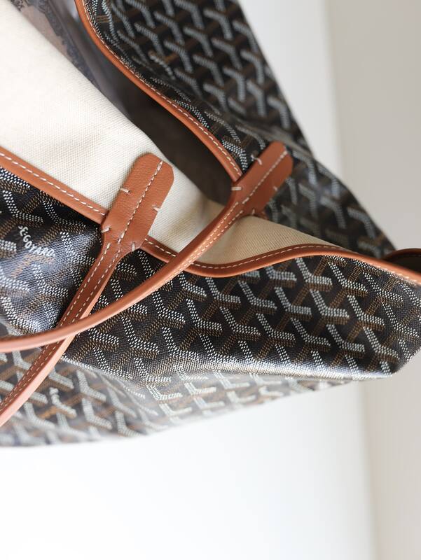 Goyard Red 40x30x16cm shoulder bag — AAA Quality Replica