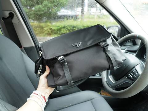Prada Black Nylon 40x26x20cm crossbody AAA Quality Replica
