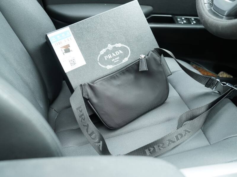 Prada Black 25x18x10cm shoulder bag — Top Quality Replica