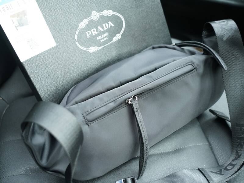 Prada Black shoulder bag — Top Quality Replica