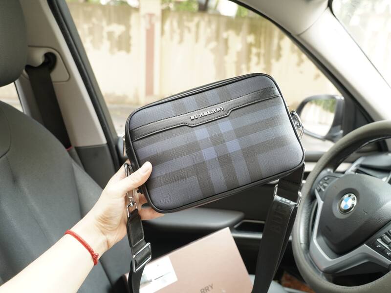 Burberry Black 25x18x10cm shoulder bag — Top Quality Replica