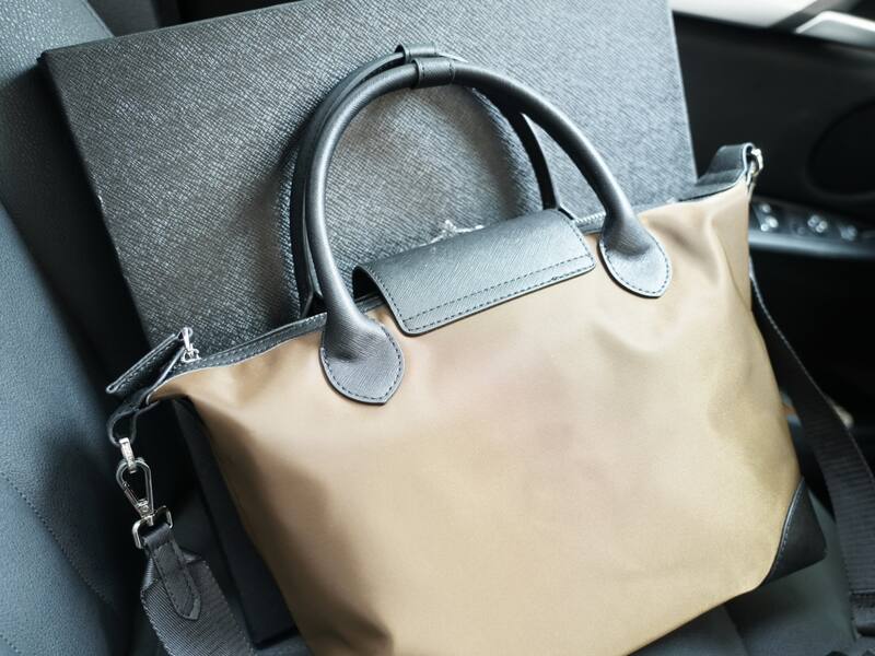Prada Black 25x18x12cm shoulder bag — Premium Replica