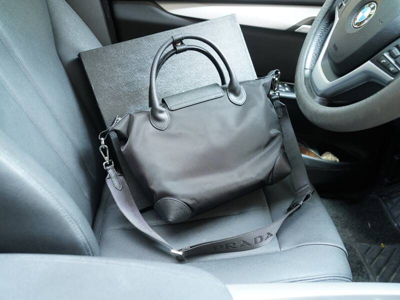 Prada Black 25x18x12cm shoulder bag — Premium Replica