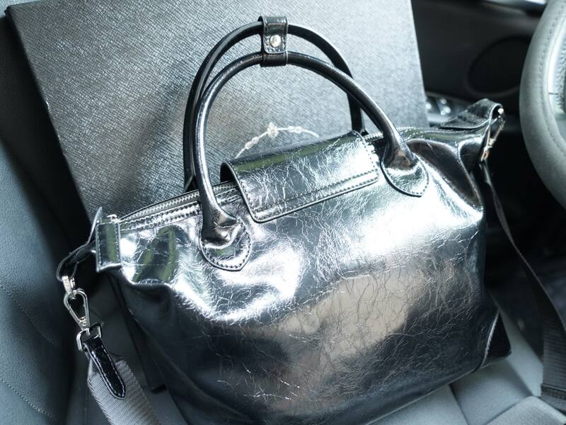 Prada Black 25x18x12cm shoulder bag — Premium Replica