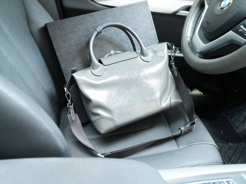 Prada Gray 25x18x10cm shoulder bag — Premium Replica