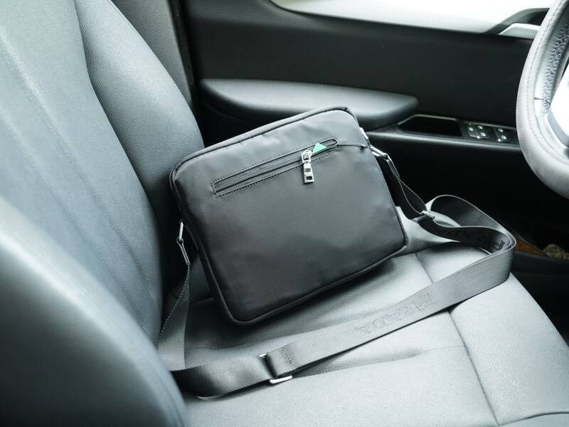 Prada Black 25x18x10cm shoulder bag — AAA Quality Replica