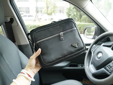Prada Black 25x18x10cm shoulder bag AAA Quality Replica